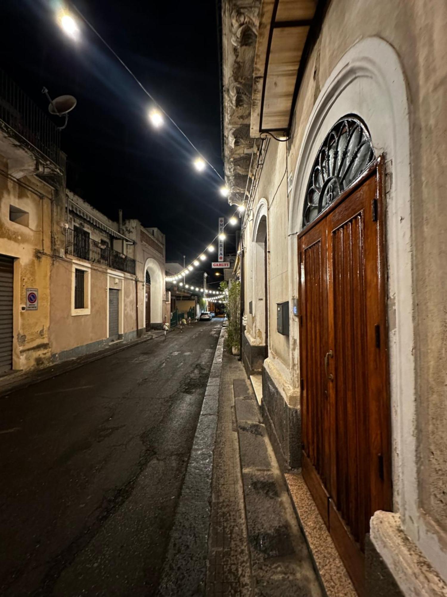 Casa Betulla Di Palazzo Biondi Vila Giarre Exterior foto